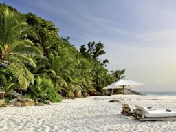 Pure dream beaches - Absolute relaxation with an excellent service, doesn't matter where you are on the island.